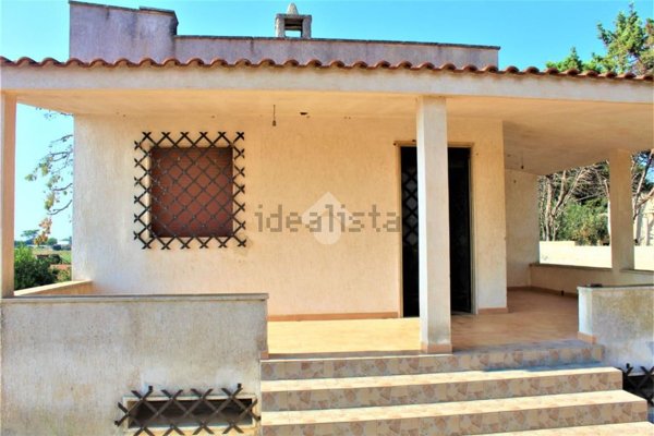 casa indipendente in vendita a Carovigno in zona Serranova
