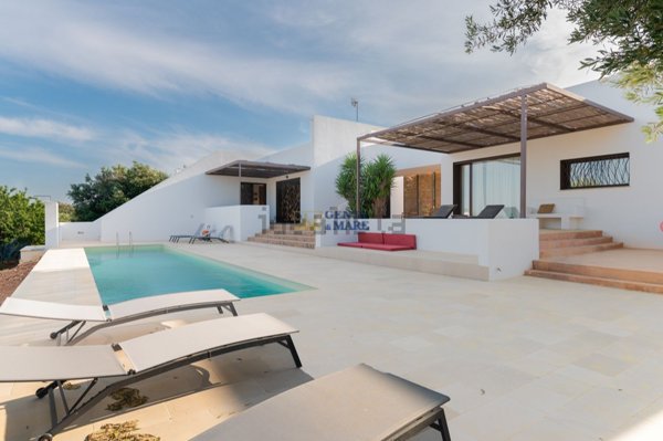 casa indipendente in vendita a Carovigno in zona Torre Santa Sabina