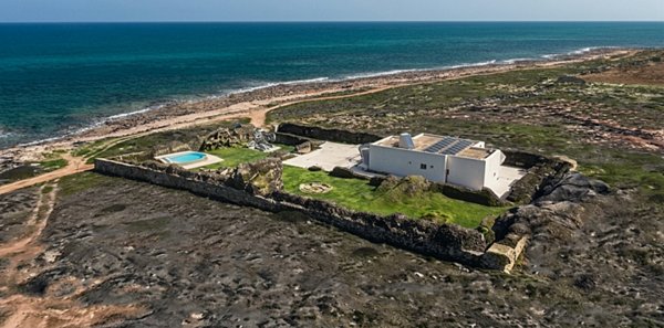 casa indipendente in vendita a Carovigno in zona Torre Santa Sabina
