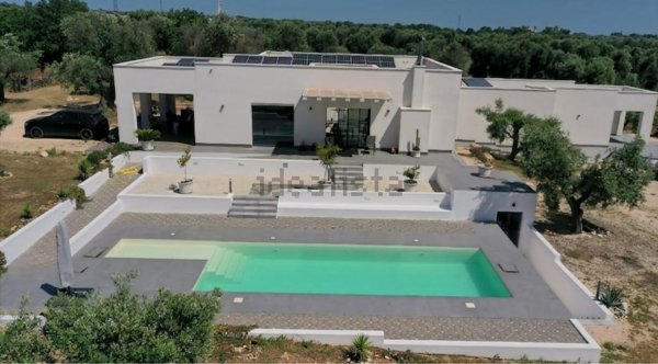 casa indipendente in vendita a Carovigno in zona Torre Santa Sabina