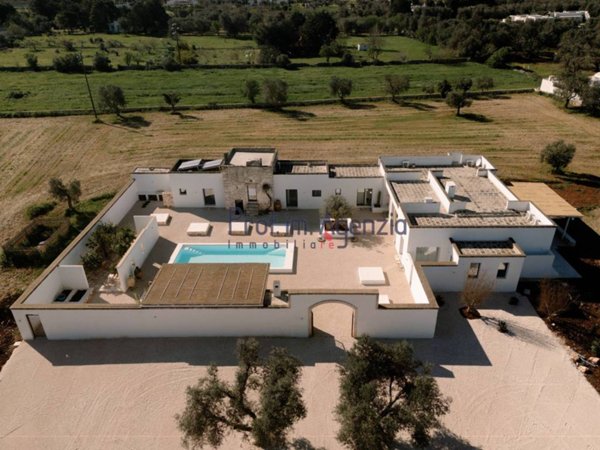 casa indipendente in vendita a Carovigno in zona Serranova