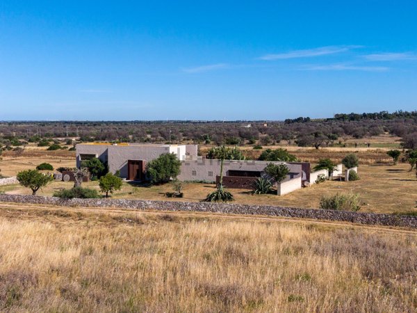 casa indipendente in vendita a Carovigno in zona Serranova