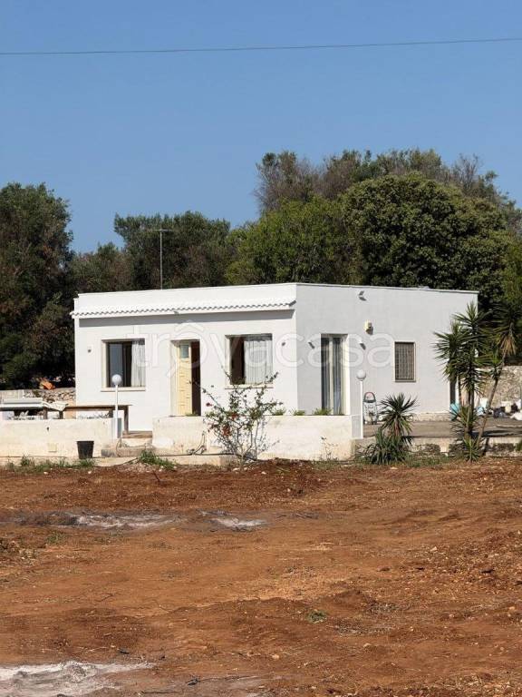 casa indipendente in vendita a Carovigno in zona Serranova