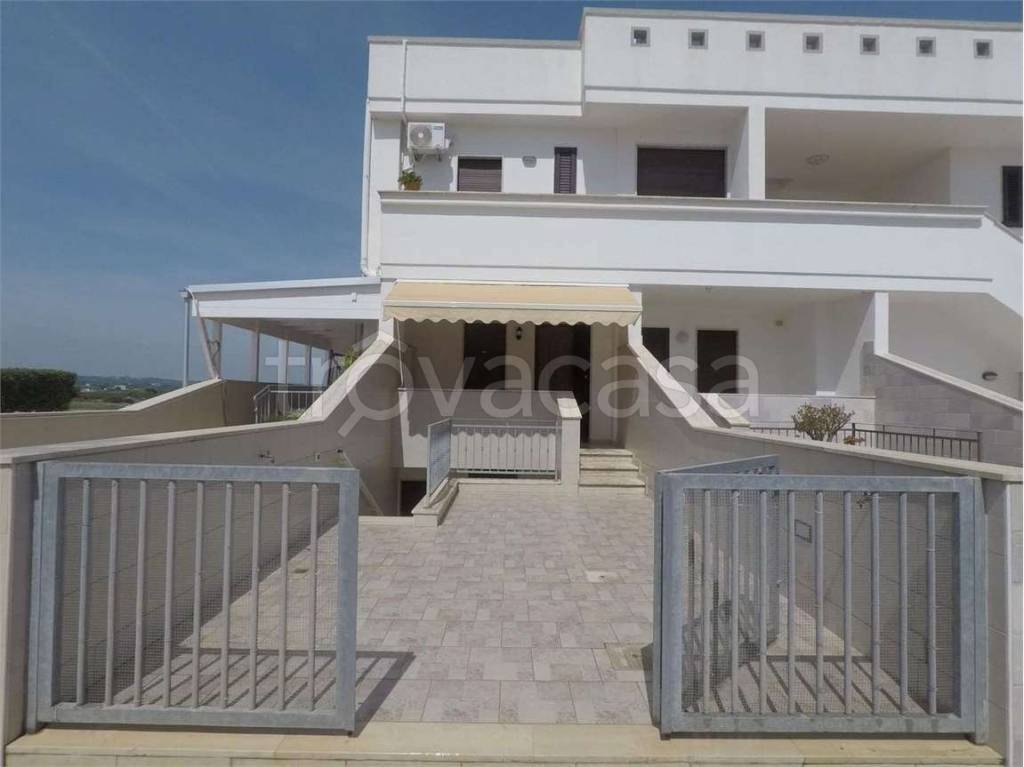 casa indipendente in vendita a Carovigno in zona Torre Santa Sabina