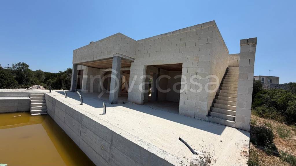 casa indipendente in vendita a Carovigno in zona Serranova