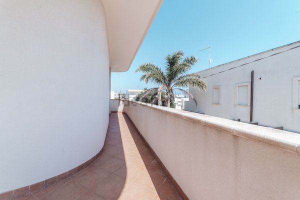 casa indipendente in vendita a Carovigno in zona Torre Santa Sabina