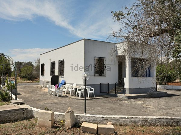 casa indipendente in vendita a Carovigno in zona Serranova