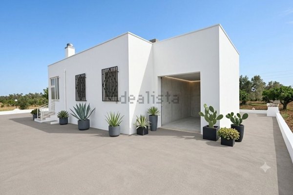 casa indipendente in vendita a Carovigno in zona Serranova
