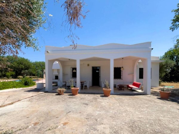 casa indipendente in vendita a Carovigno in zona Serranova