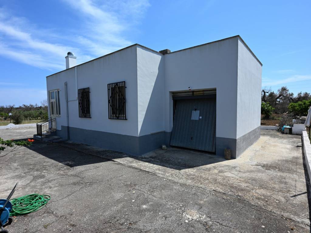 appartamento in vendita a Carovigno in zona Serranova