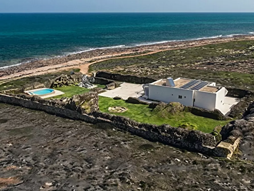 casa indipendente in vendita a Carovigno in zona Torre Santa Sabina