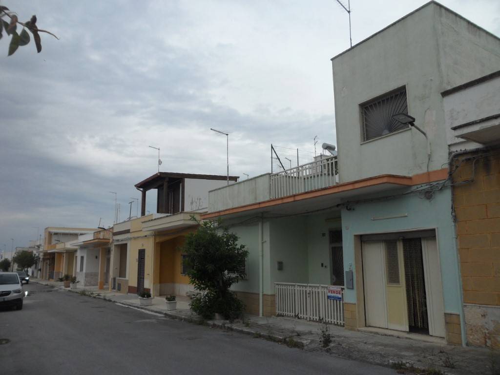 appartamento in vendita a Carovigno in zona Torre Santa Sabina
