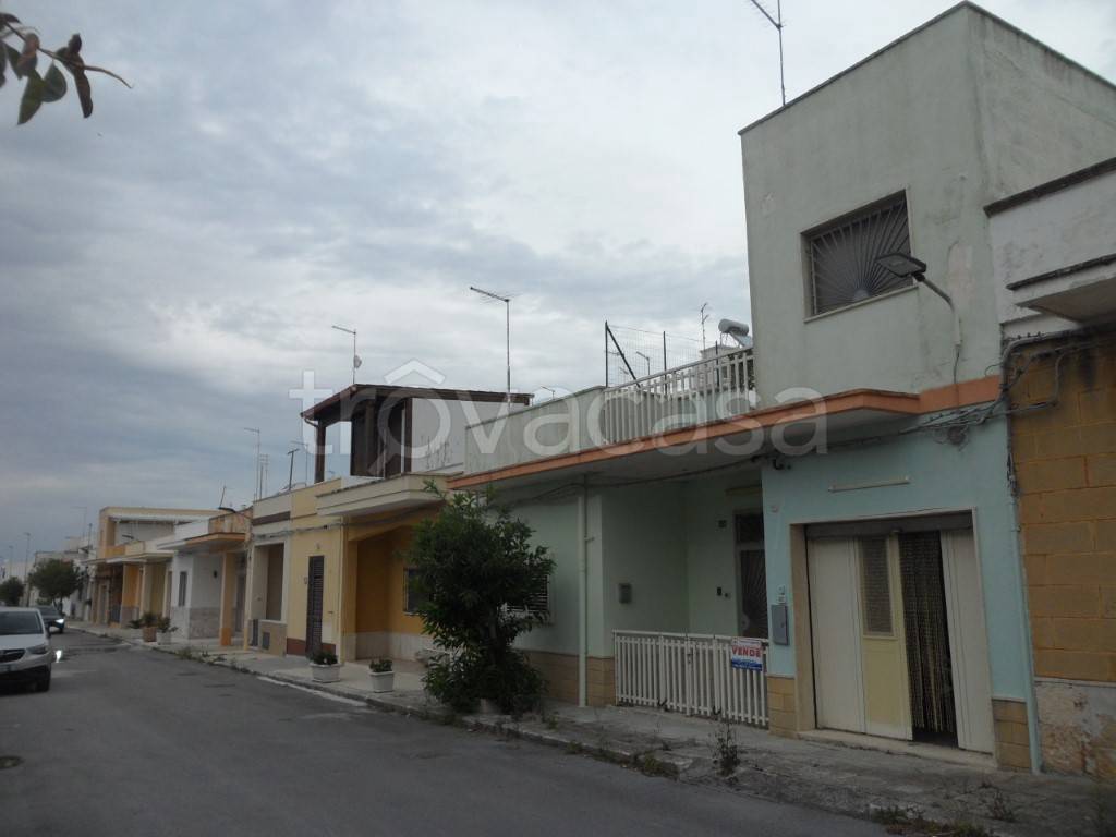 appartamento in vendita a Carovigno in zona Torre Santa Sabina