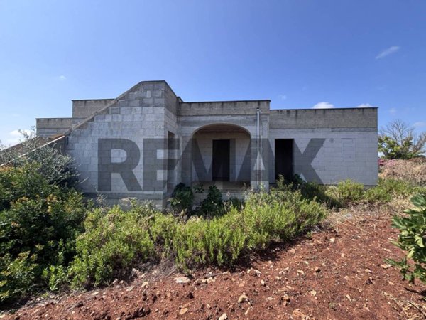 casa indipendente in vendita a Carovigno in zona Serranova