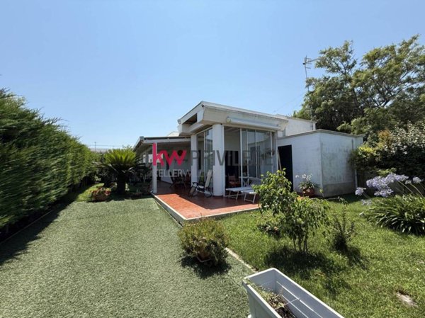 casa indipendente in vendita a Carovigno in zona Serranova