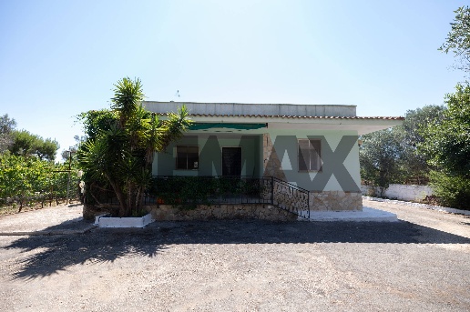 casa indipendente in vendita a Carovigno in zona Serranova