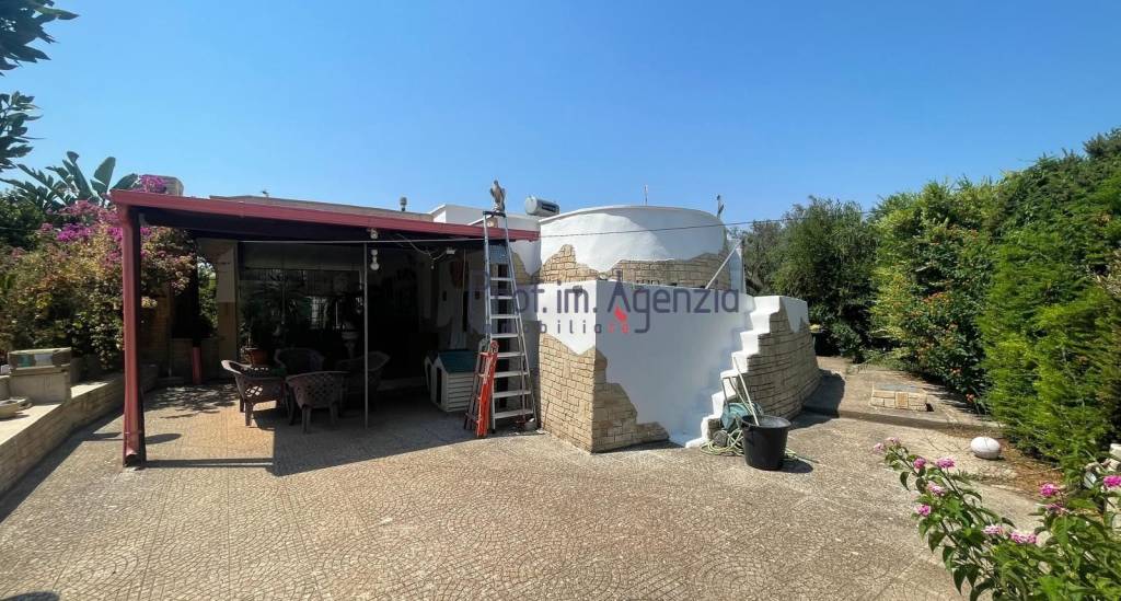 casa indipendente in vendita a Carovigno