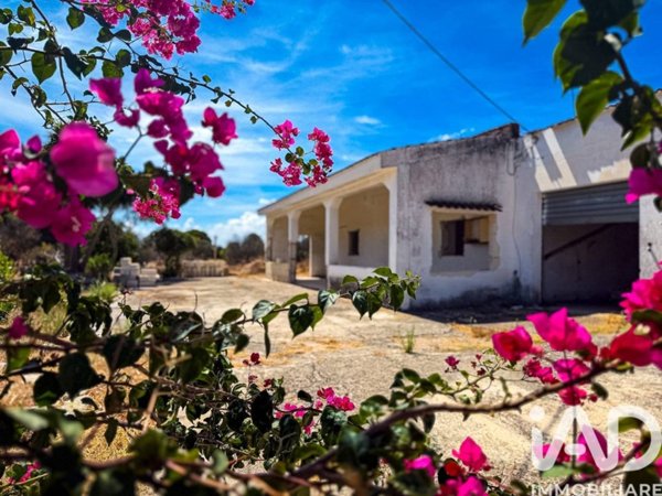 casa indipendente in vendita a Carovigno in zona Serranova