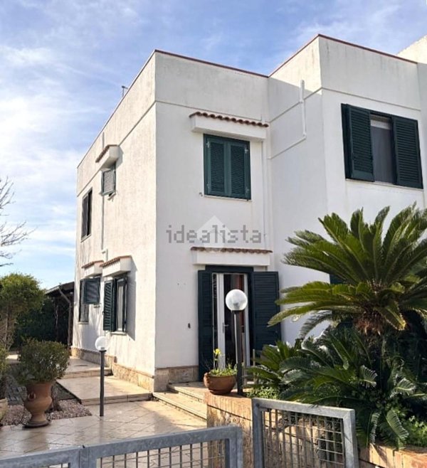 casa indipendente in vendita a Carovigno in zona Serranova