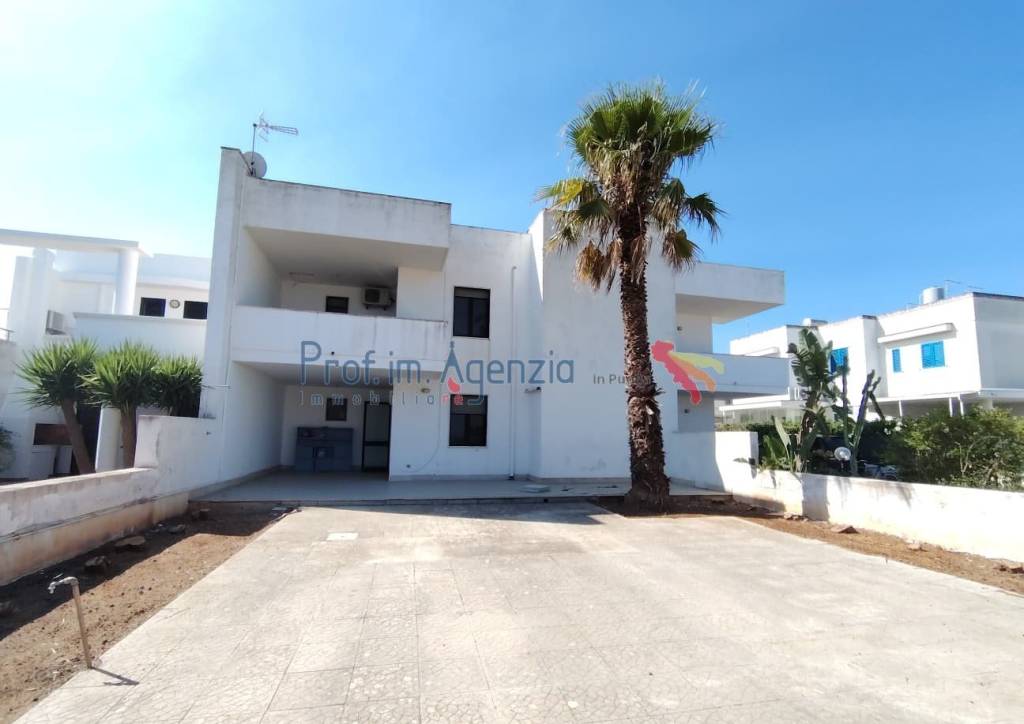 casa indipendente in vendita a Carovigno in zona Torre Santa Sabina