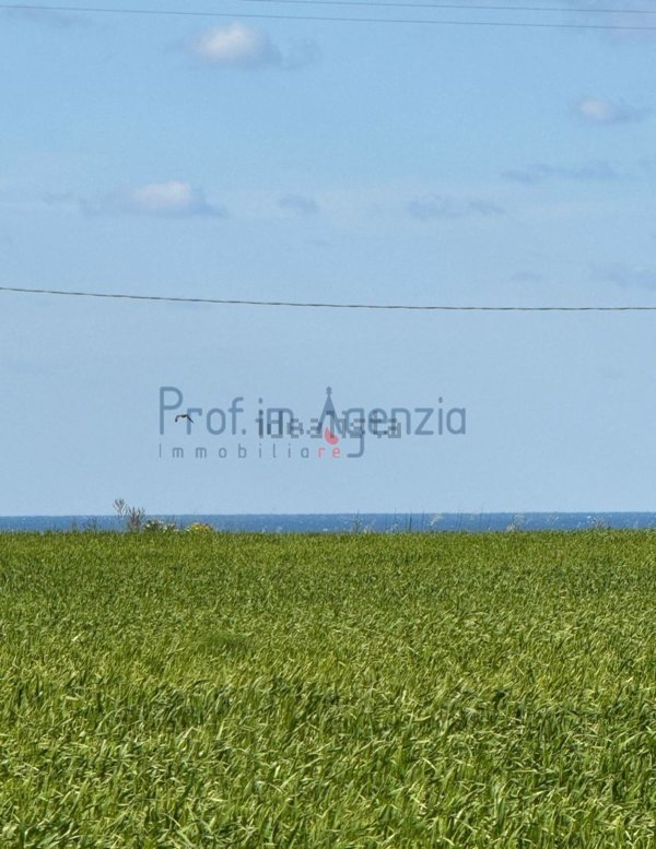 terreno in vendita a Carovigno in zona Serranova