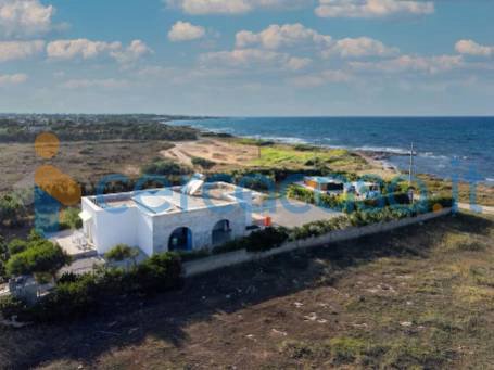 casa indipendente in vendita a Carovigno in zona Serranova
