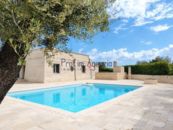 casa indipendente in vendita a Carovigno in zona Serranova