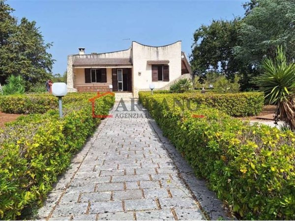casa indipendente in vendita a Carovigno
