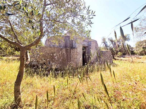trullo in vendita a Carovigno in zona Serranova