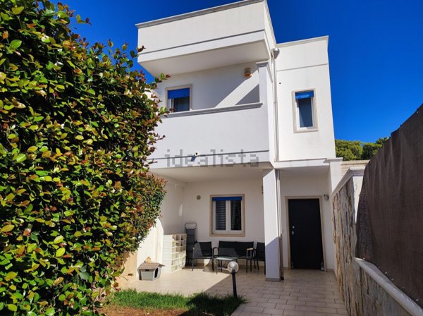 casa indipendente in vendita a Carovigno in zona Torre Santa Sabina