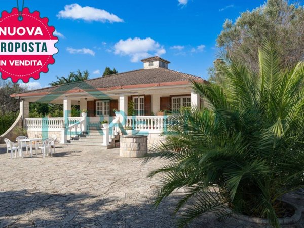 casa indipendente in vendita a Carovigno in zona Serranova