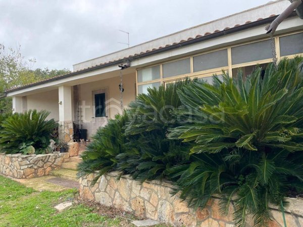 casa indipendente in vendita a Ceglie Messapica