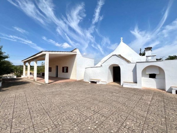 casa indipendente in vendita a Ceglie Messapica