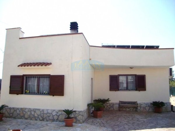 casa indipendente in vendita a Ceglie Messapica