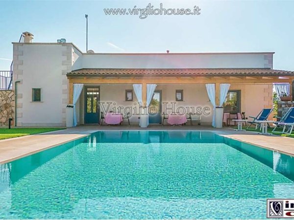 casa indipendente in vendita a Ceglie Messapica