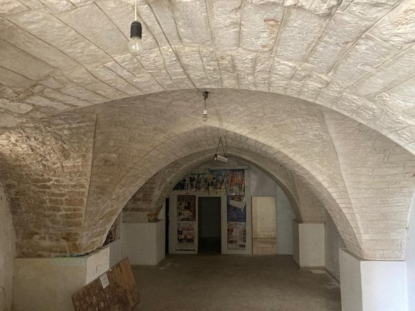 locale commerciale in vendita a Ceglie Messapica