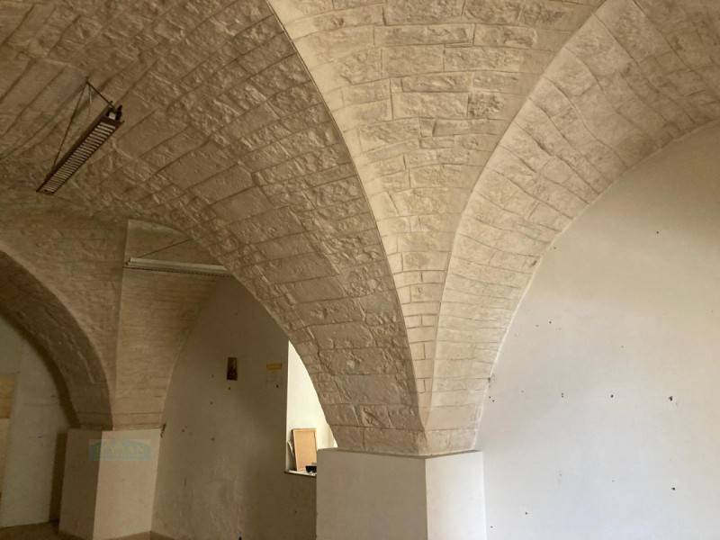 negozio in vendita a Ceglie Messapica