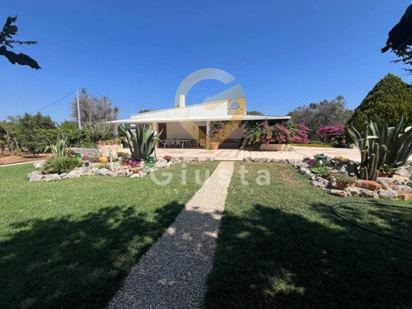 casa indipendente in vendita a Ceglie Messapica