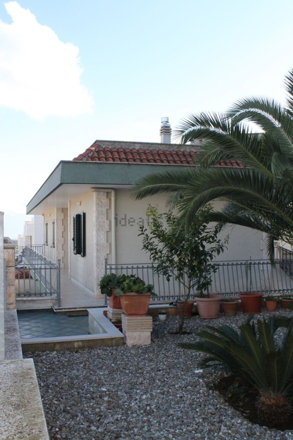 casa indipendente in vendita a Ceglie Messapica