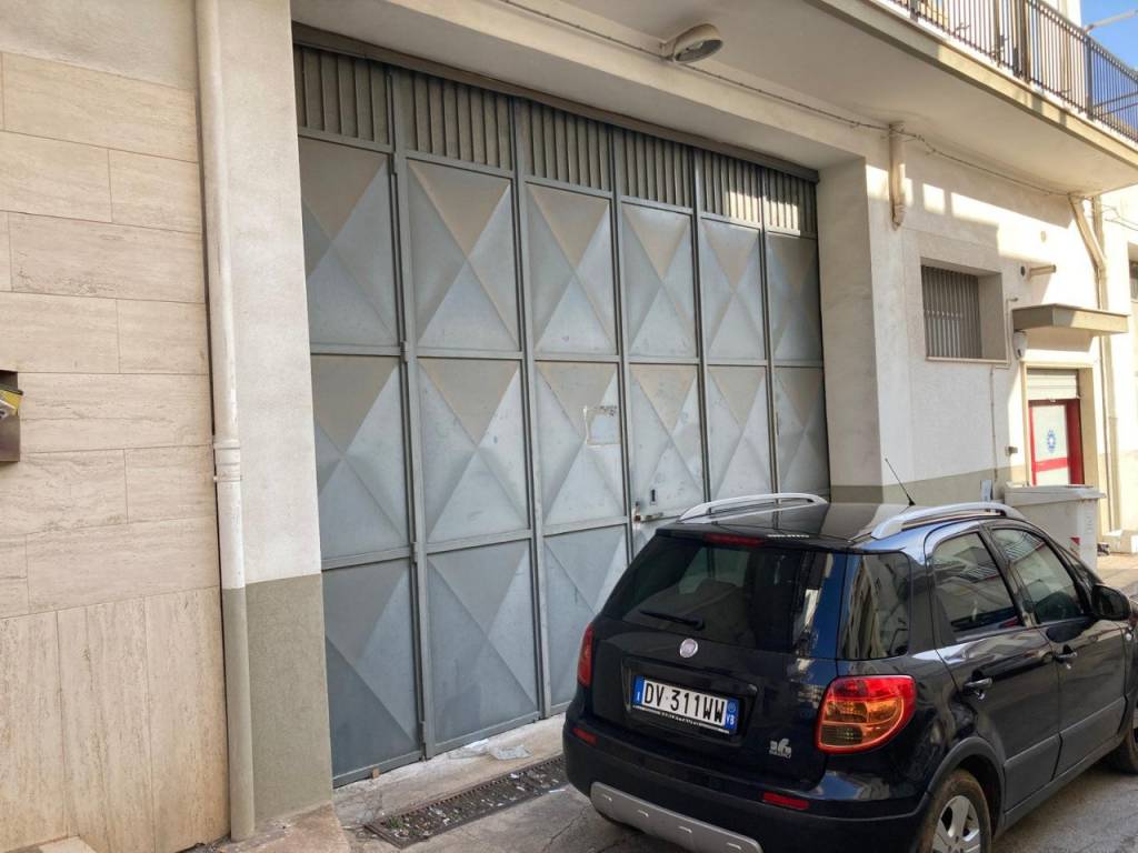 locale commerciale in vendita a Ceglie Messapica