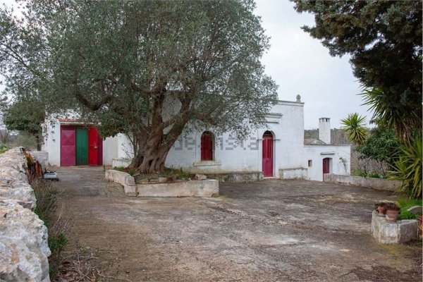 pentavano in vendita a Ceglie Messapica