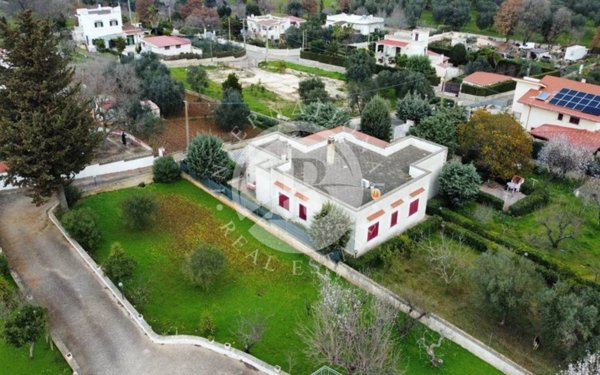 casa indipendente in vendita a Ceglie Messapica