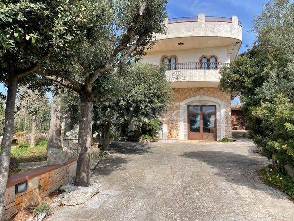 casa indipendente in vendita a Ceglie Messapica