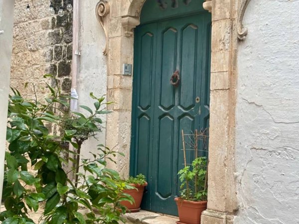 intera palazzina in vendita a Ceglie Messapica