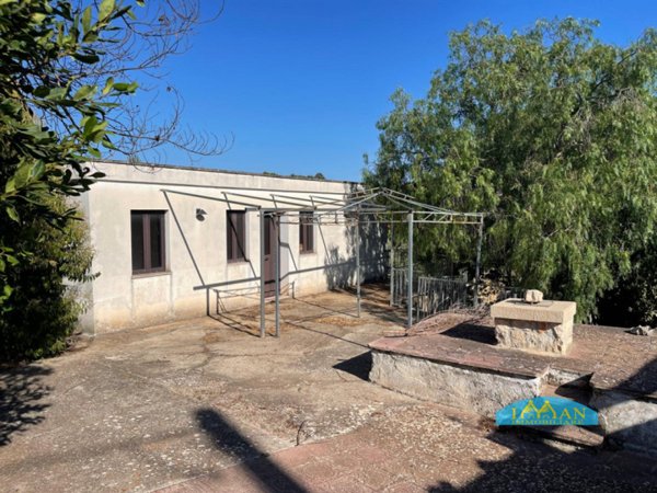casale in vendita a Ceglie Messapica