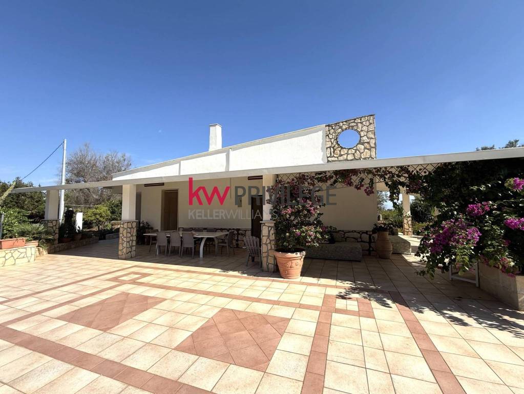 casa indipendente in vendita a Ceglie Messapica