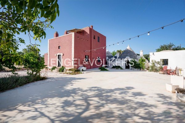 casale in vendita a Ceglie Messapica