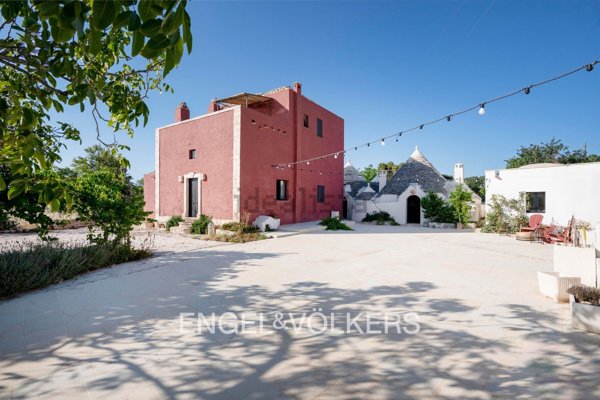 casale in vendita a Ceglie Messapica