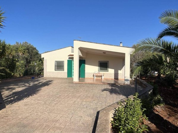 casa indipendente in vendita a Ceglie Messapica