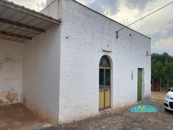 casale in vendita a Ceglie Messapica